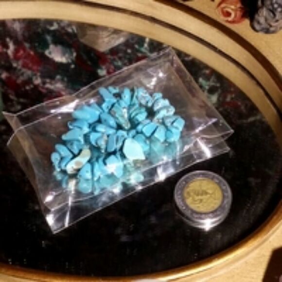 1 pc. • Assorted Stone Stretchy Gem Bracelet - Picture 2 of 2